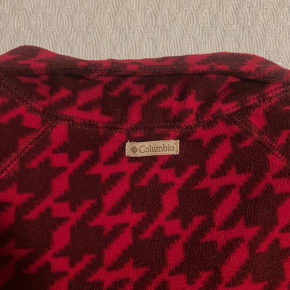 Columbia red colour patterned sweater, size Small - Picture 6 of 7
